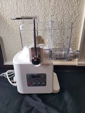 30-10705 C3 Basta Pasta German Pool Pam181 Machine Noodle Maker White New See Pictures