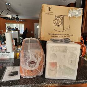 Temp1c Todd English Electric Pasta Machine Maker Temp1 Vertical Release 300w Open Box