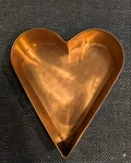 Vtg Copper Heart Shaped Mold/cake Pan Wall Hanging Kitchen Decor Farmhouse. Fixed Price $15.00.