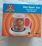 Vintage 1998 Looney Tunes Bugs Taz Hot Spot Coffee Mug Warmer Set Salton MW2LTT. Fixed Price $21.99.