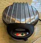 Villaware Waffle Maker Petite 3 Heart Model 2006 Uno Stainless Steel Tested. Fixed Price $59.00.