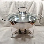 Gourmet Standard 3 Quart Stainless Steel Chafing Dish With Glass Lid Used. Fixed Price $58.63.