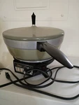 Oster Vintage Controlled Heat Buffet Cooker Server Avocado Green. Fixed Price $17.00.