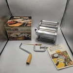 Deluxe Atlas Pasta Queen #15-4590 Made Italy Machine. Fixed Price $35.00.