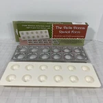 Ravioli Form Press 12 Della Donna Boxed Italian Food Kitchen Cooking. Fixed Price $5.00.