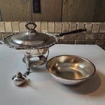 Towle Silverplate Chafing Dish W/ Stand Bowl Excellent Condition Kly. Fixed Price $58.80.