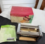 Villaware Ravioli Attachment For Al Dente 177 Pasta Machine Maker. Fixed Price $15.00.