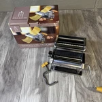 Den Haven Stainless Steel Deluxe Pasta Bike Maker Noodle Cutter Roller. Fixed Price $25.99.