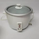 8 Cup Rice Cooker White With Glass Lid Long Cord Elite By Maximatic. Fixed Price $17.00.