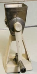 Universal Dazey Vintage Table Top Manual Food And Meat Grinder. Fixed Price $29.99.
