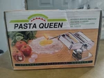 Deluxe Pasta Queen Noodle Making Machine # 15-4595 Made China Himark. Fixed Price $36.00.