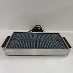 Vintage Hamilton Of Indiana Electric Warming Tray- Model Wt 127 Glass & Wood. Fixed Price $24.99.